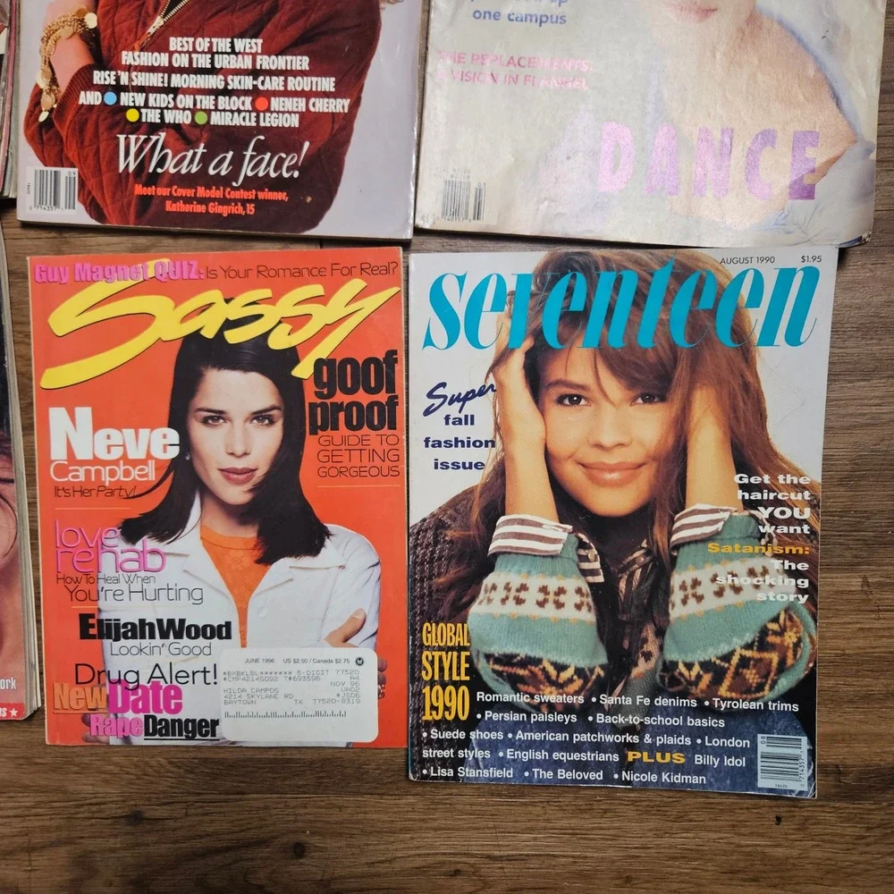 Lot of 9 VTG 1990s Magazines Seventeen Sassy Details Neve Campbell Elijah Wood